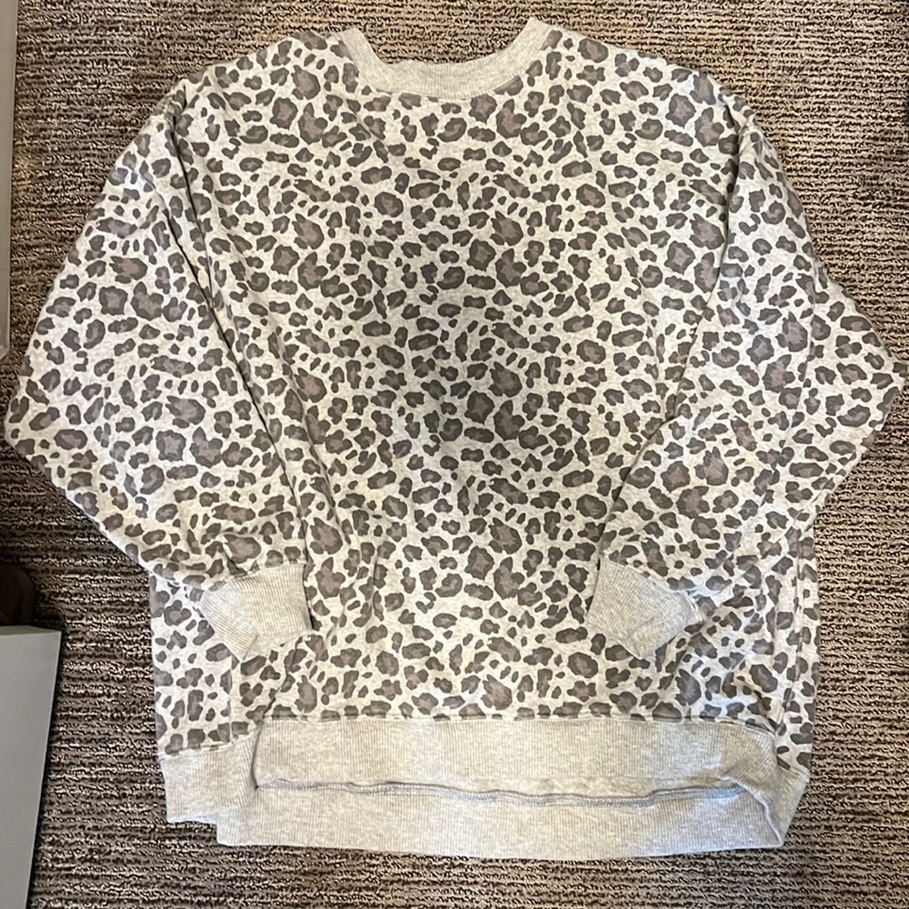 American eagle leopard sweatshirt